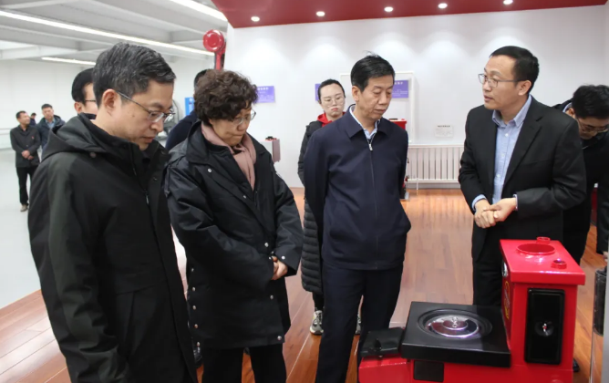 朔州市市委書記熊燕斌深入老萬山西生產基地調研考察