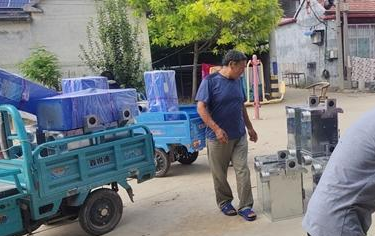 一周內將1297臺清潔取暖爐具免費送到村民家中。