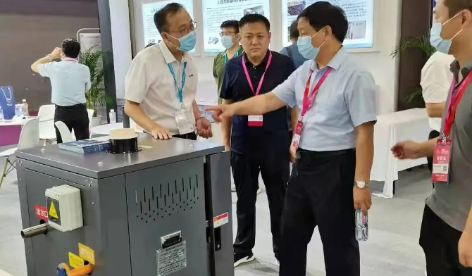 老萬集團(tuán)攜最新產(chǎn)品亮相第十七屆“專精特新”中國國際中小企業(yè)博覽會