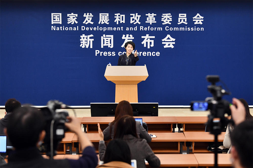 國家發展改革委政研室副主任孟瑋通報3方面情況之后回答了大家關心的問題