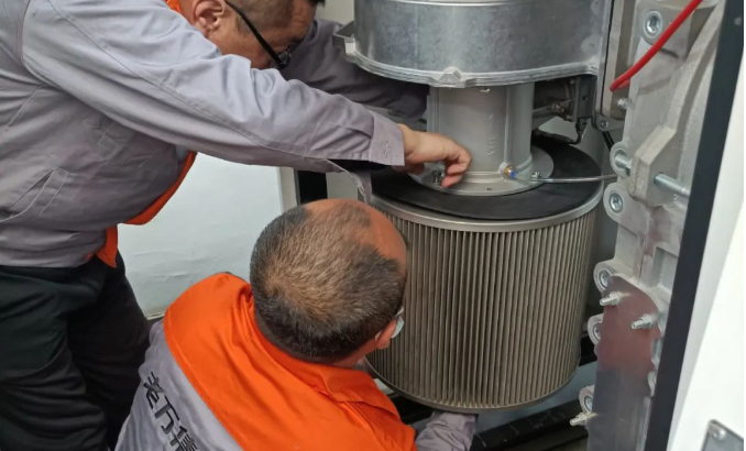 老萬(wàn)集團(tuán)西部公司開(kāi)展春季保養(yǎng)服務(wù)，提升用戶滿意度