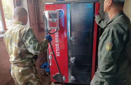 老萬(wàn)集團(tuán)生產(chǎn)的老萬(wàn)智能數(shù)控清潔燃煤鍋爐