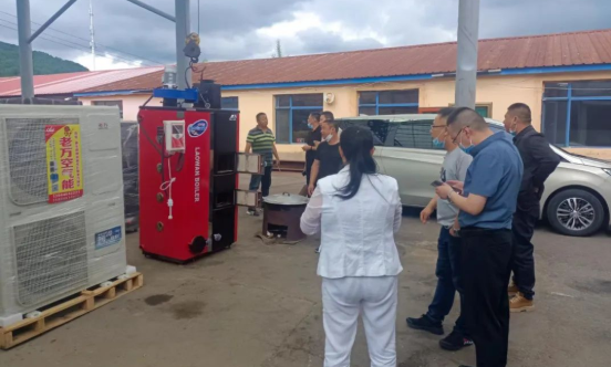 老萬(wàn)集團(tuán)生產(chǎn)的老萬(wàn)智能數(shù)控清潔燃煤鍋爐的卸裝到位