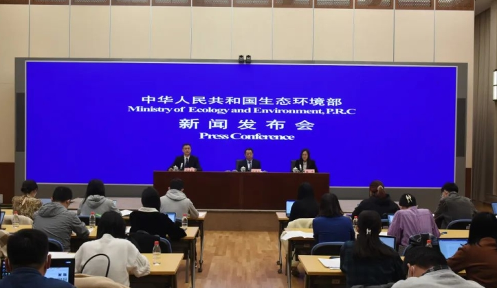 因地制宜推進(jìn)北方地區(qū)清潔取暖,穩(wěn)妥推進(jìn)重點(diǎn)區(qū)域平原地區(qū)散煤清零。