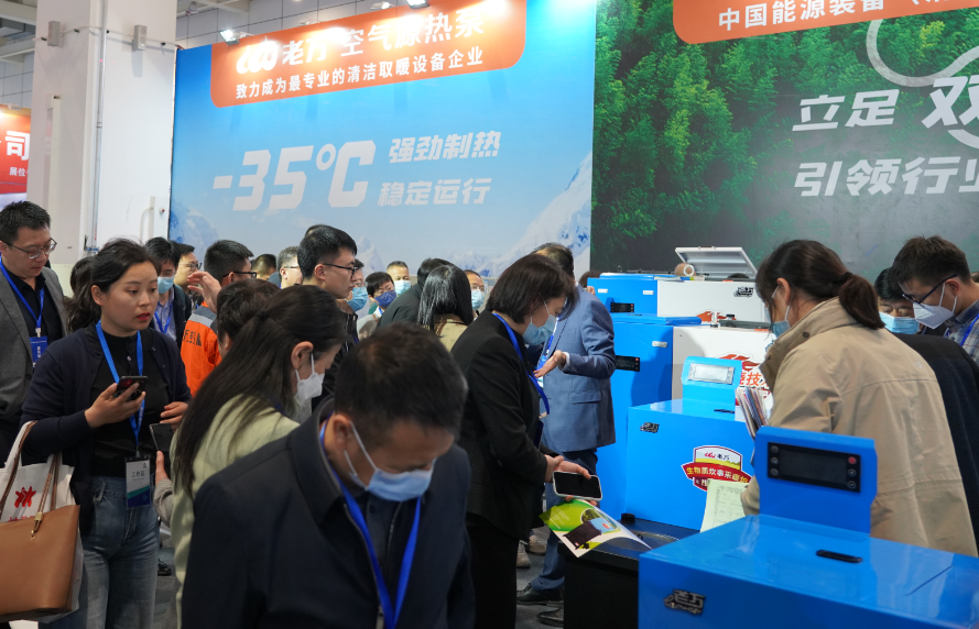 VR體驗打造展覽新場景 外商打卡點贊“老萬制造”4