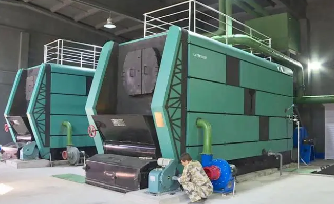 以生物質(zhì)鍋爐供暖項(xiàng)目為契機(jī)，引進(jìn)的生物質(zhì)燃燒顆粒招商引資項(xiàng)目已基本完工。