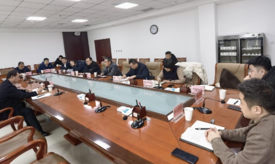 對(duì)今年無(wú)法完成清潔取暖改造的,立即發(fā)放潔凈煤(蘭炭)和環(huán)保爐具