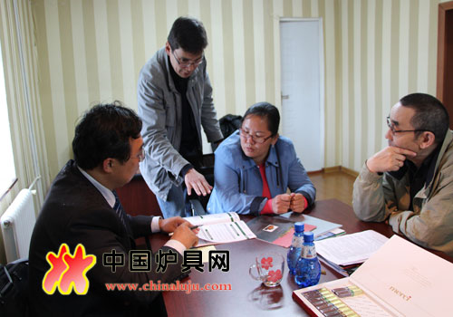 桑普公司張偉副總經理考察蒙古經銷商及用戶市場