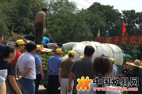 "抗洪救災、奉獻愛心" 春爾公司在行動